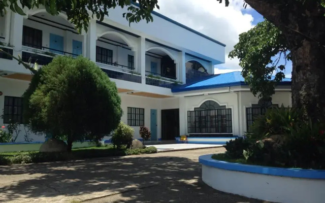 Suburbia Garden Hotel