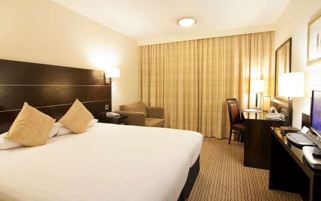 DoubleTree by Hilton London Heathrow Airport