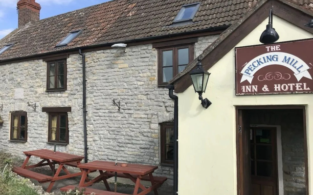 The Pecking Mill Inn