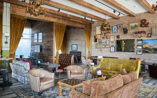 The Stella Hotel, Autograph Collection