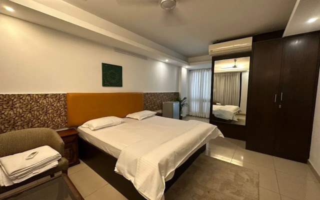 Locals Stay Hauz Khas