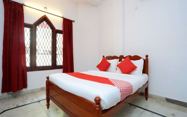 Oyo 16717 Sreekrishna Kailas Inn
