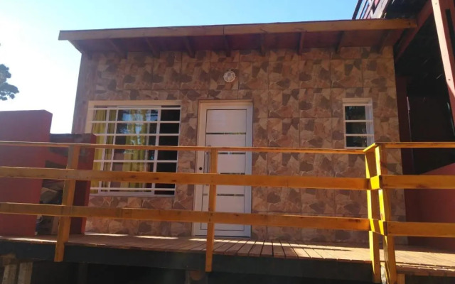 rojo 2 cuadras del mar