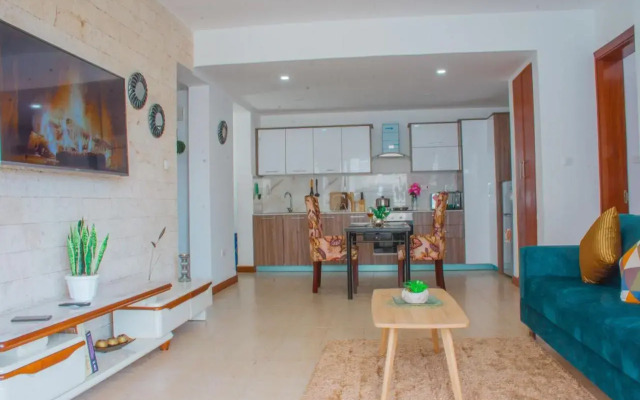 LUXE, ELEGANT 1BR IN KILIMANI STRONG WIFI With pool