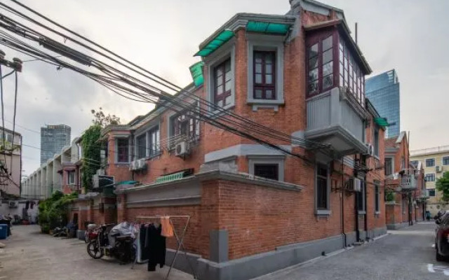 Lingju BNB(Jing'an Temple Branch)