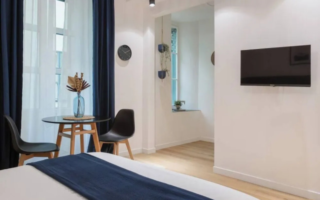 Trieste Chic Studio Historic Elegance