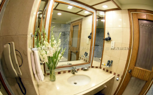 Hotel Crown CP Islamabad