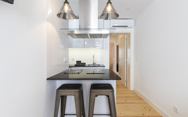 Lisbon Bica Suites Apartments