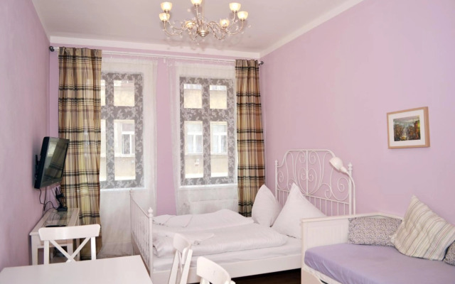 Ruterra Apartment Cimburkova