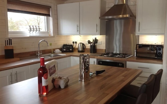 Cleveley Mere Luxury Waterside Lodges