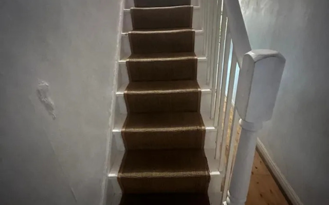 My Sky London House Near Attractions