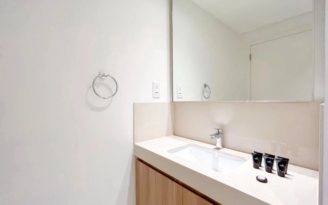 Stunning 2B in Downtown Views Burj Khalifa View