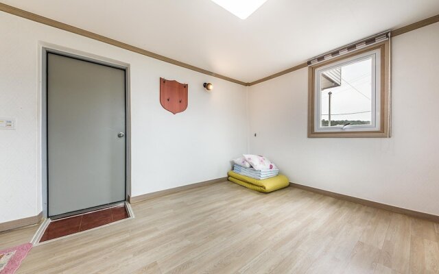 Yangyang Hajodae Donghwa Beach