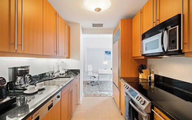 1435 Brickell Ave #3004