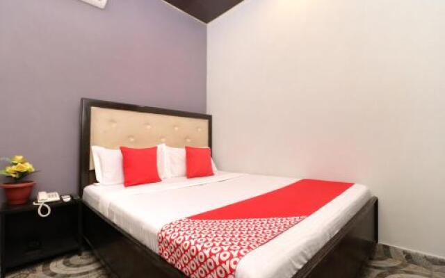 OYO 28180 Hotel Piyush