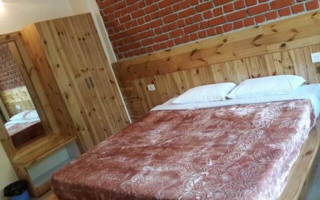 White Water Inn McLeodganj