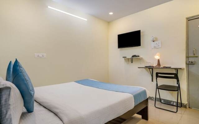 iROOMZ KSR Luxury Rooms