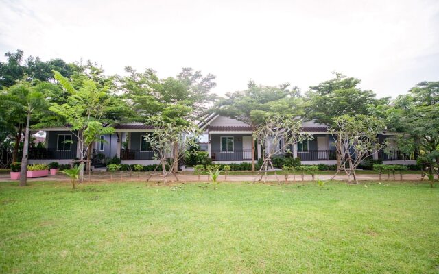 OYO 329 B. Banana Resort