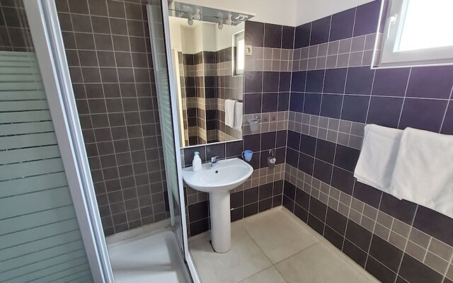 Appealing Apartment 8 Sleeps 3 Guests