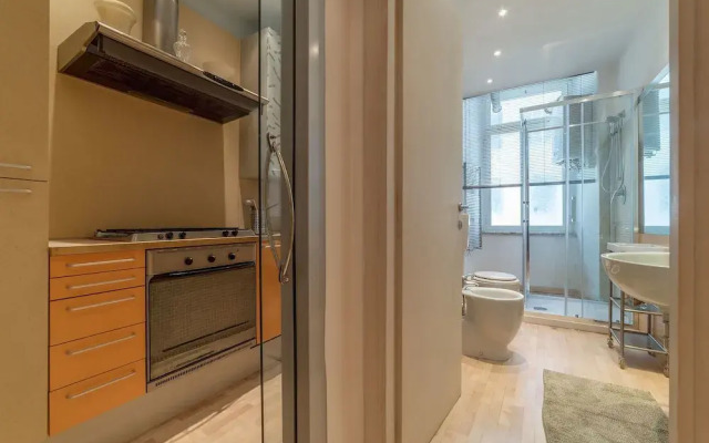 San Giovanni & Colosseo Roomy Flat