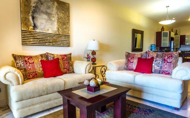 El Faro Oceanfront Apartments