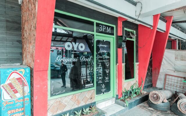 Oyo 1319 Griya Si Doel