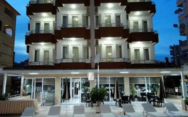 Lara Diamond Hotel