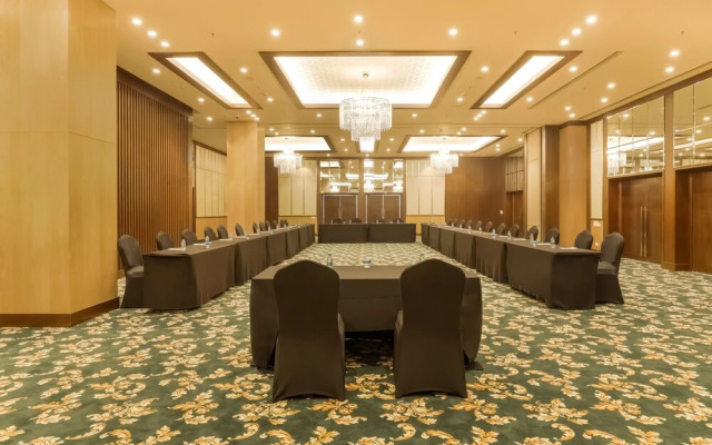 Lemon Tree Hotel Aligarh