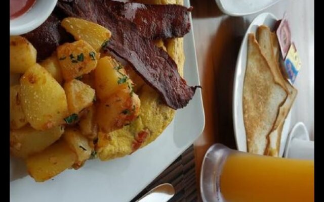 Tatak Bunut Villa Ceningan