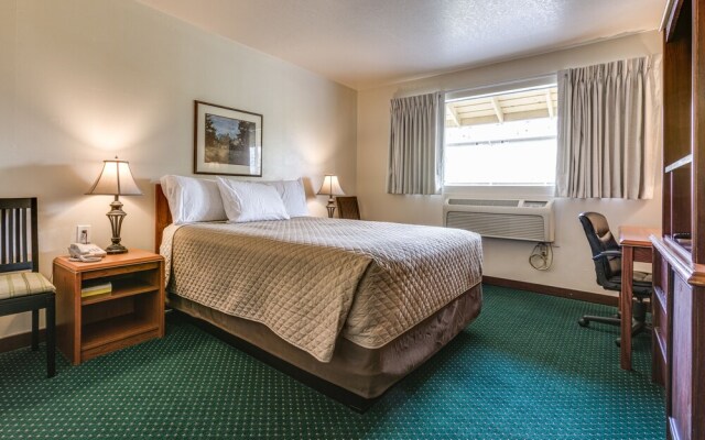 Coachman Inn