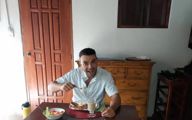 Casa Yoly Hostel Granada