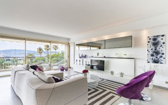 Brand new two bedrooms on the Croisette