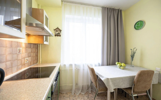 Пять Звезд на Ленина 83А