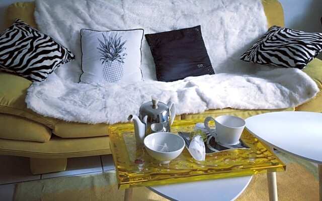 Chambre d'hôtes THE YELLOW CUBE