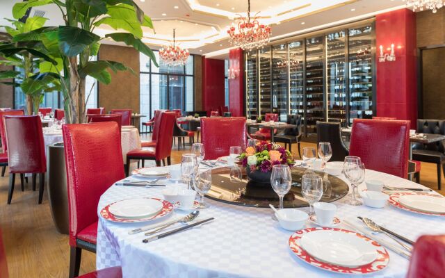 Crowne Plaza Shanghai Jinshan Hotel