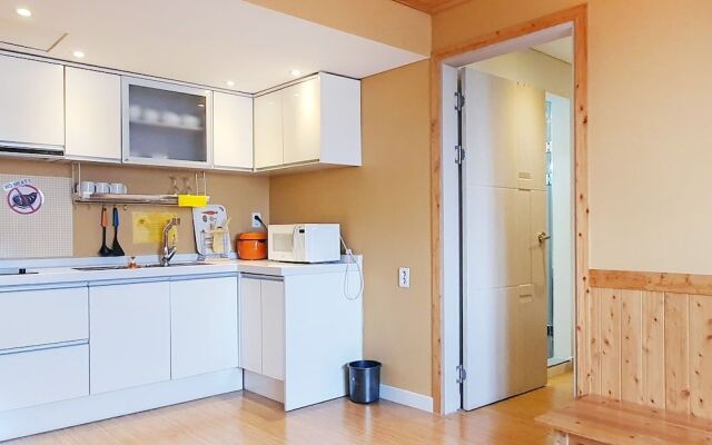 Casual House SONO Guest House - Hostel