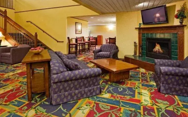 Holiday Inn Express & Suites Coon Rapids - Blaine Area