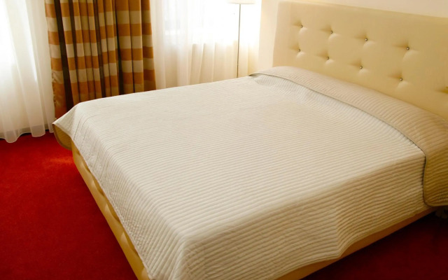 Hotel Capitol