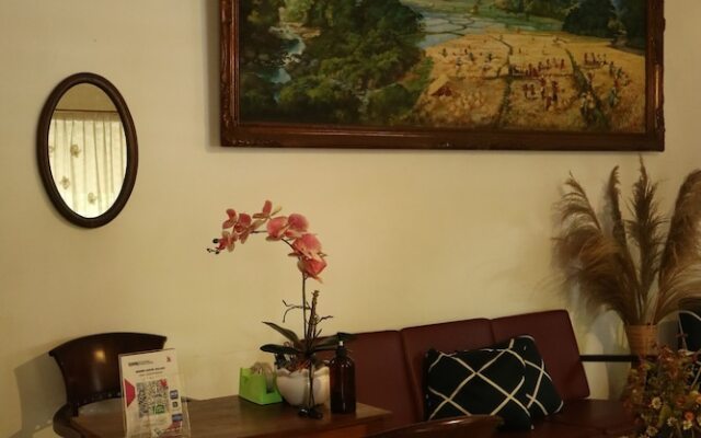 Semeru Hostel Malang - Adults Only
