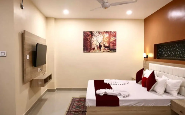 Regal Guest House by ROH
