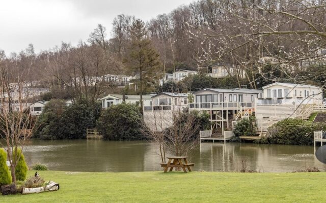 Serene Mobile Home in Hastings near Smugglers Adventure