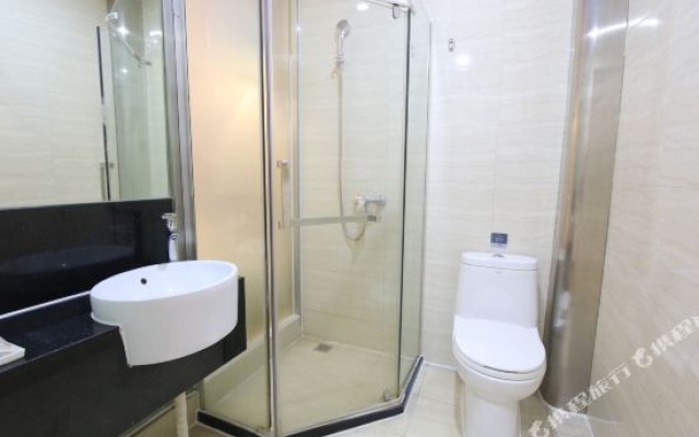 Yicheng Hotel (Nanchang Bayi Square) – Bathroom – Nanchang