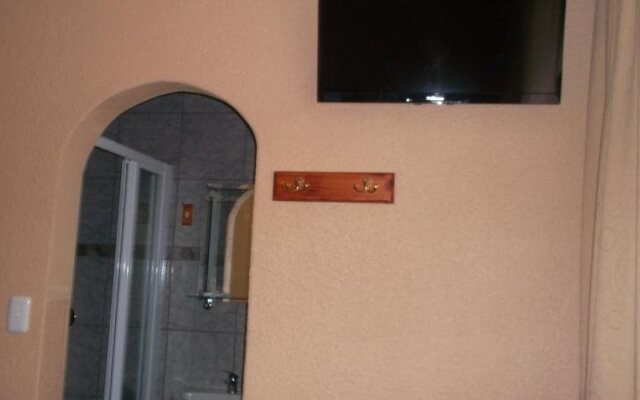 The New Maroela Hotel