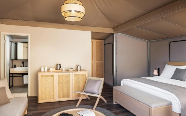 Moon Retreat by Sharjah Collection