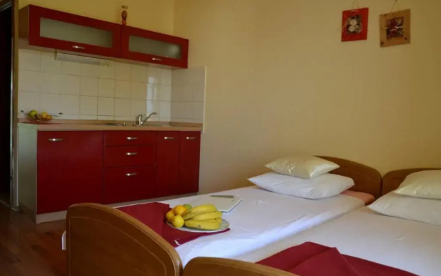 Apartments Kodžoman