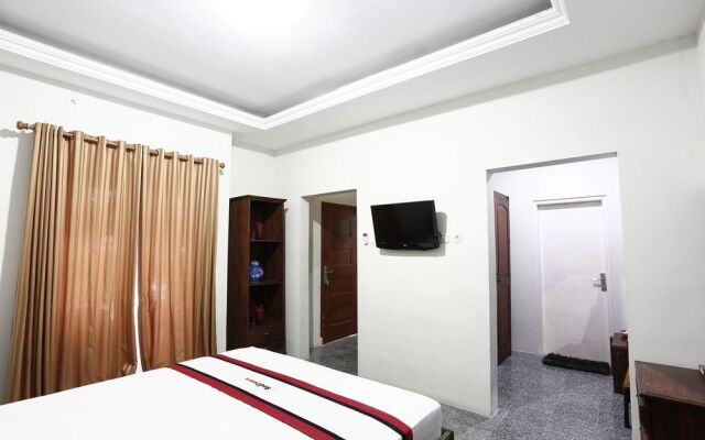 Reddoorz near Lempuyangan Station 2