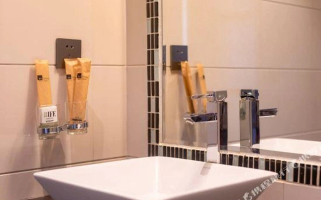 Zhongshan Wenhua Fashion Hotel