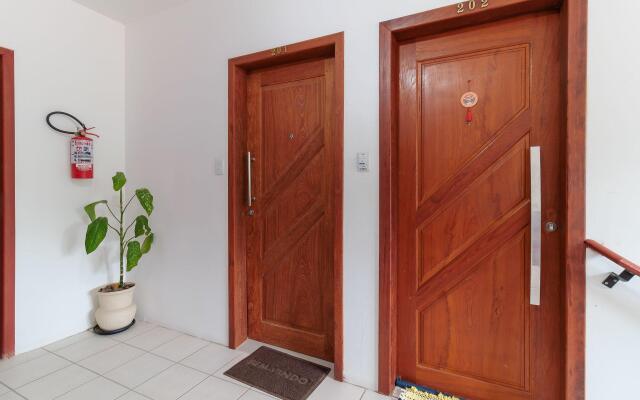 Apartamento a 650m da praia Floripa-SC RUB201