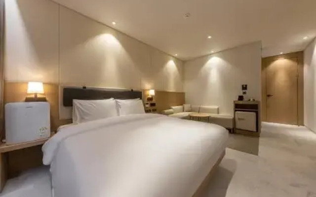 Masan Daisy Hotel