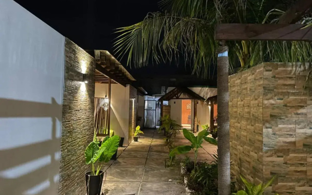 Himeyn Beach Inn - Ocho Homes by Eight Continents